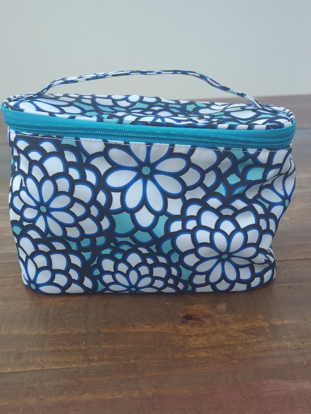 Modella Blue Floral Cosmetic/Toiletry Bag with Turquoise Zipper, Travel🧳